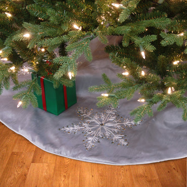 42 in Snowflake Tree Skirt