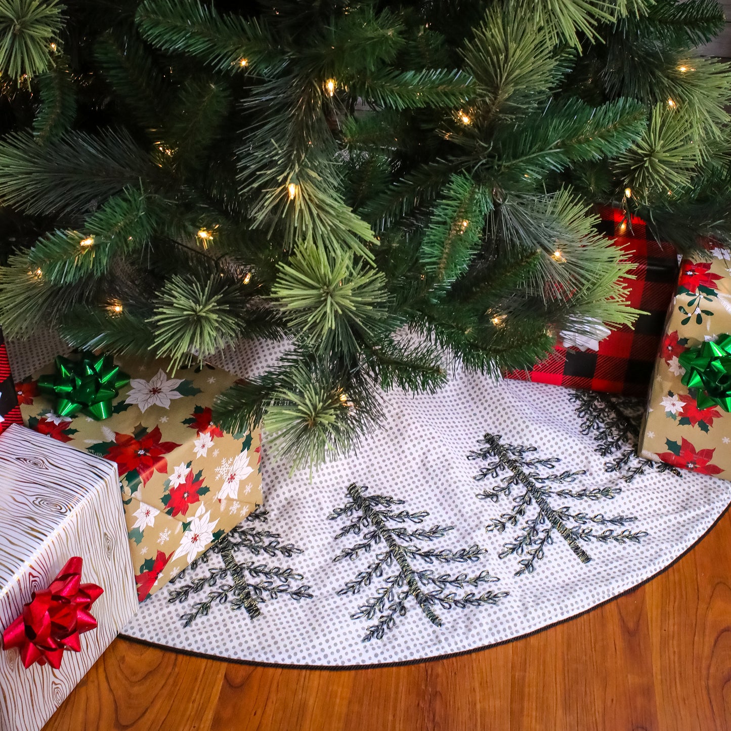 52 in. HGTV Home Collection Embroidered Evergreens Tree Skirt